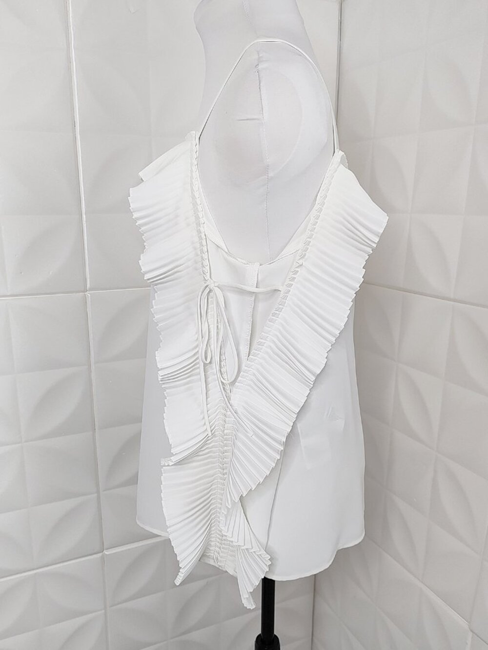 NWT White Blouse Ruffle Cold Shoulder 202068 Flowy Pleated Top 12 Joseph Ribkoff - Picture 8 of 16
